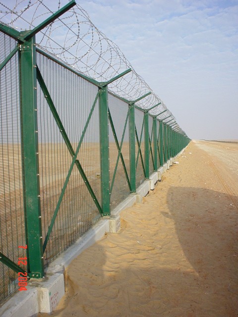 358 fence