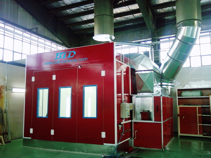 China Supplier Paint Baking Oven/ Spray Booth for Sale/ Car Spray Booth Price