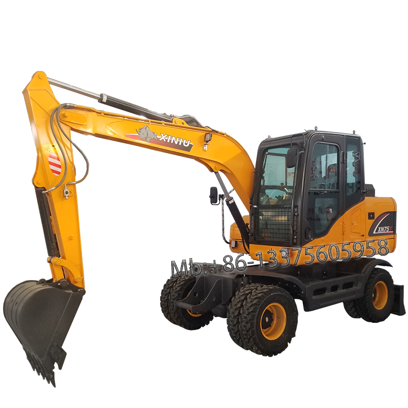 Excavadora de ruedas con motor Yuchai Wheel excavator with Yuchai engine