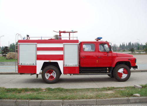 3.5ton Dongfeng Zbiornik na wodę Zbiornik na ogień Euro2