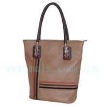 Appropriate fashionable Handbag