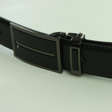 Simple Elegant Men's Solid Buckle Leather Belt