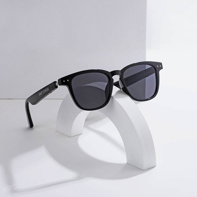 New Design Outdoor Fashion Polarized Sunglasses for Men and Women New Design Outdoor Fashion Polarized Sunglasses for Men and Women