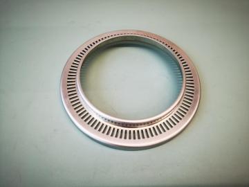 Non-calibrated metal bearings customization