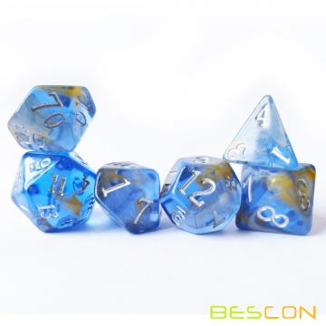 Ensemble de RPG de dés de dice de nébuleux, toutes les différentes couleurs disponibles