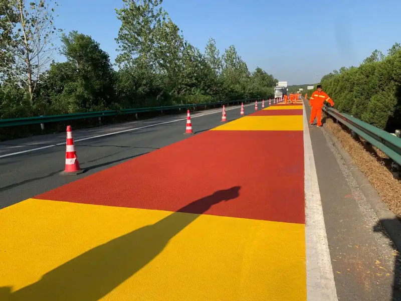 Ceramic particle anti-slip paint