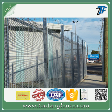 สังกะสีชุบสังกะสีแบบจุ่มร้อน 358 Mesh Fencing Panels