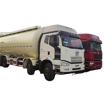 Cement Tanker Truck for 30CBM Bulk Cement Transportation
