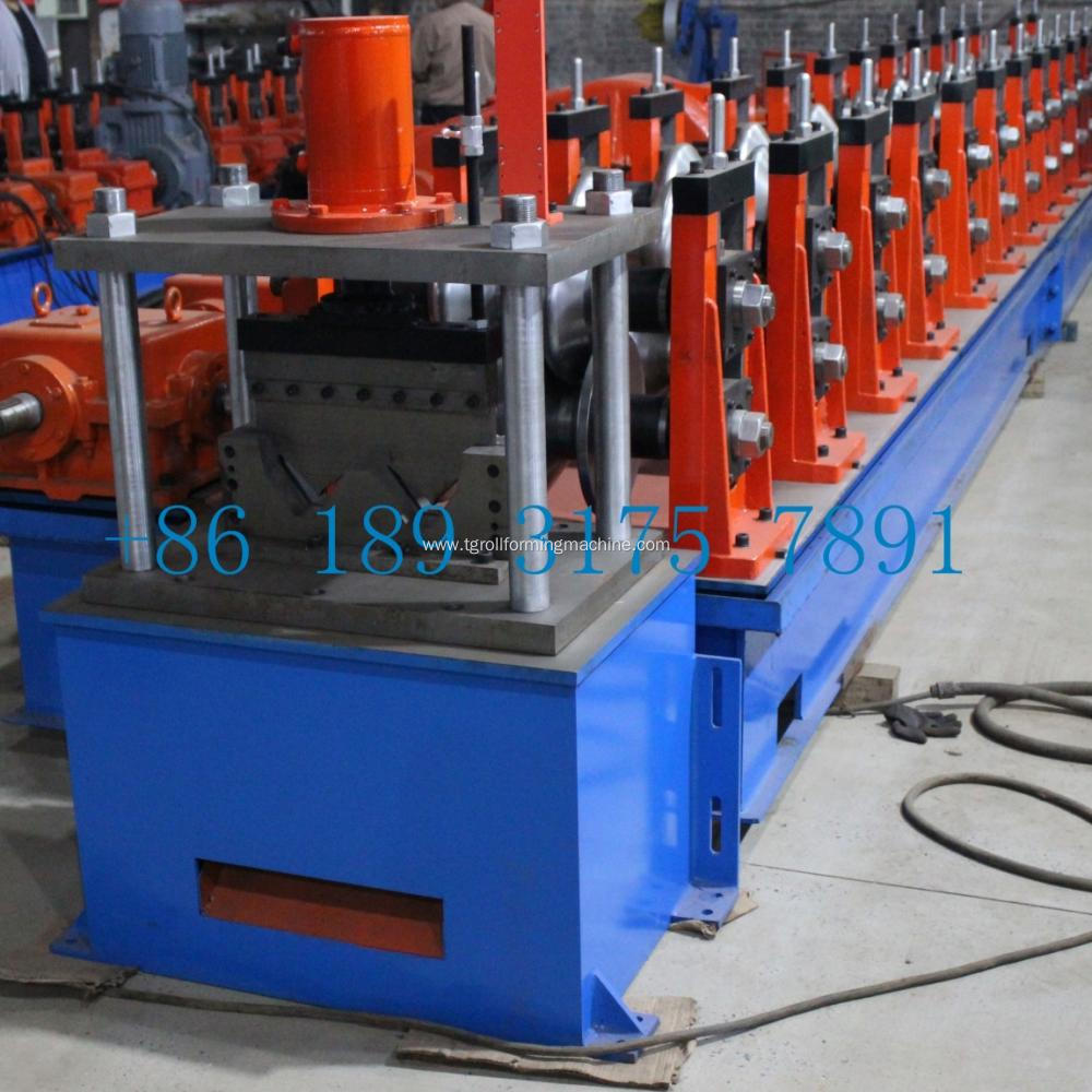 Guardrail crash barrier machine