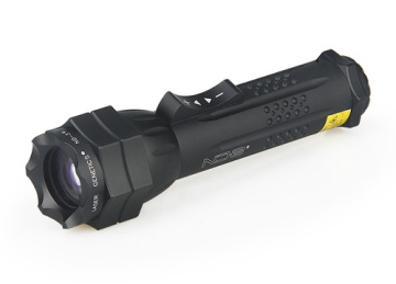 High quality tactical flashlight ND3green Laser flashlight Illuminator
