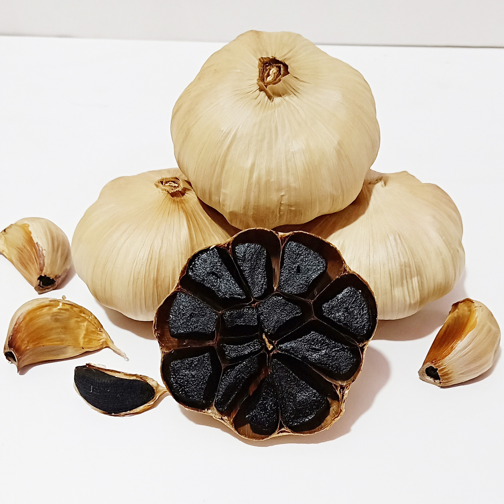 কালো রসুন black garlic