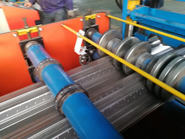 Floor Decking Tile panel Roll Forming Machine