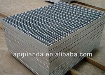 steel grating catwalk platform