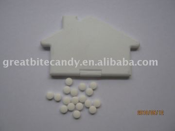 House shape Mint card filled with sugar free mints