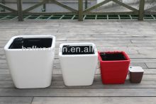 FO-1303 fasion plastic self watering flower planter