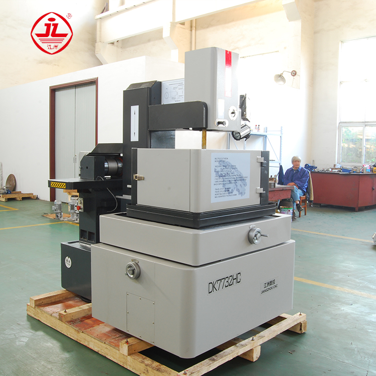 DK7740HC CNC آلة قطع الأسلاك متوسطة السرعة