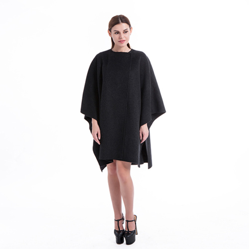 Black loose cashmere overcoat