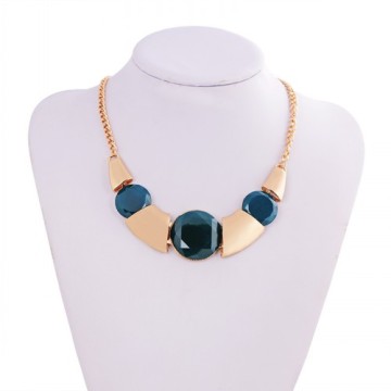 Latest Noble Various Color Resin Choker Necklaces For Women Gifts