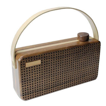 New Hot Portable Walnut Wooden Bluetooth Speaker System for Smartphone, Handsfree Answering Call