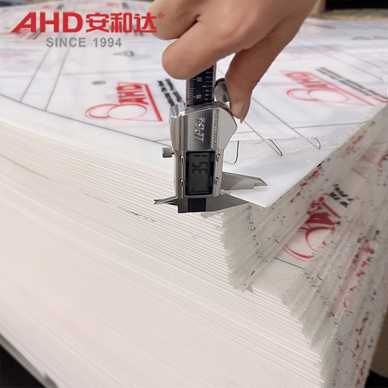 Placa de HDPE resistente al desgaste cortada a medida a partir de una hoja estándar Wear Resistant HDPE Plate Custom Cut from Standard Sheet