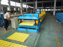Steel tile roll forming machine