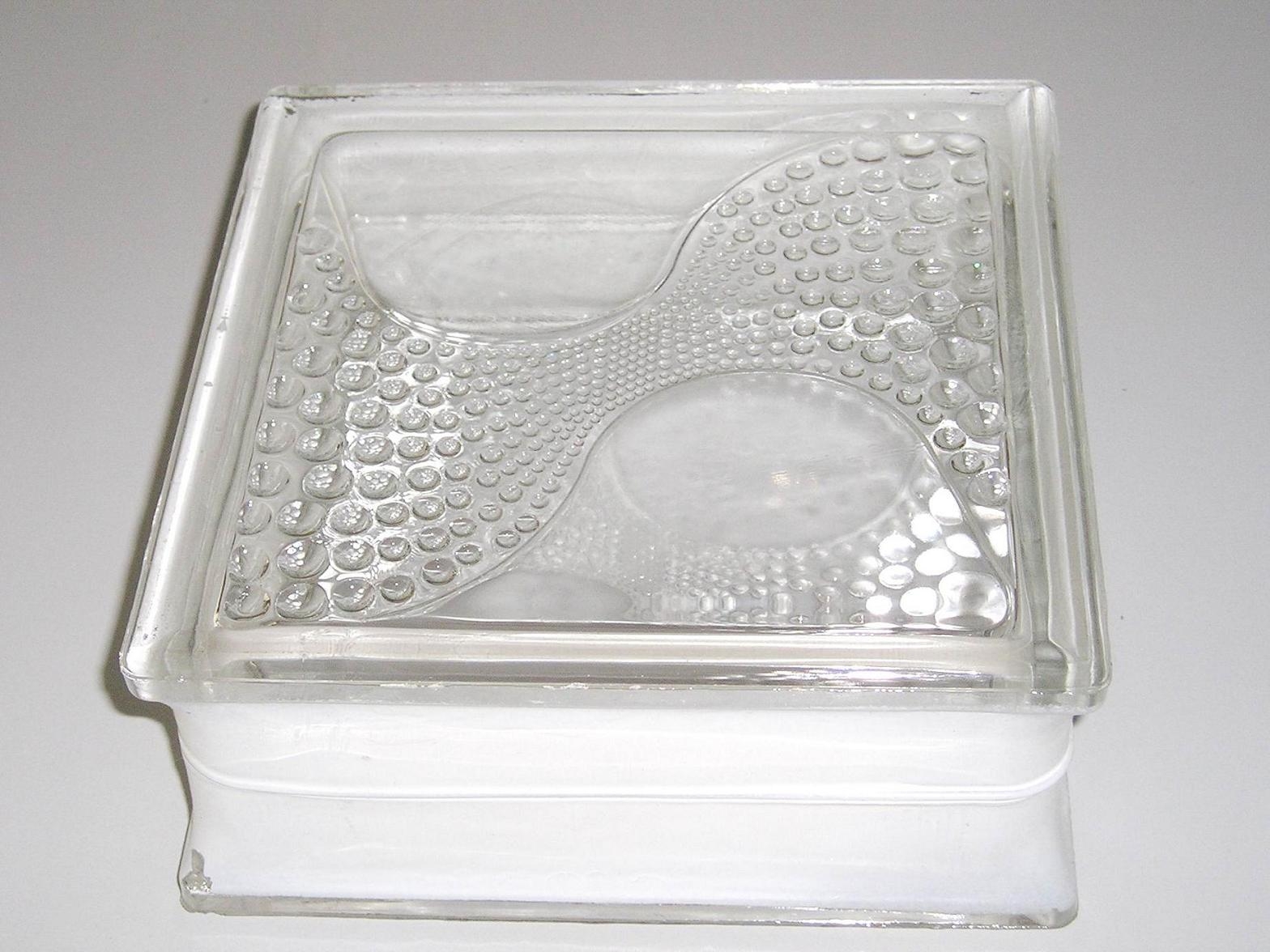 80MM CLEAR AND COLOR GLASS BLOCK WITH HOLE