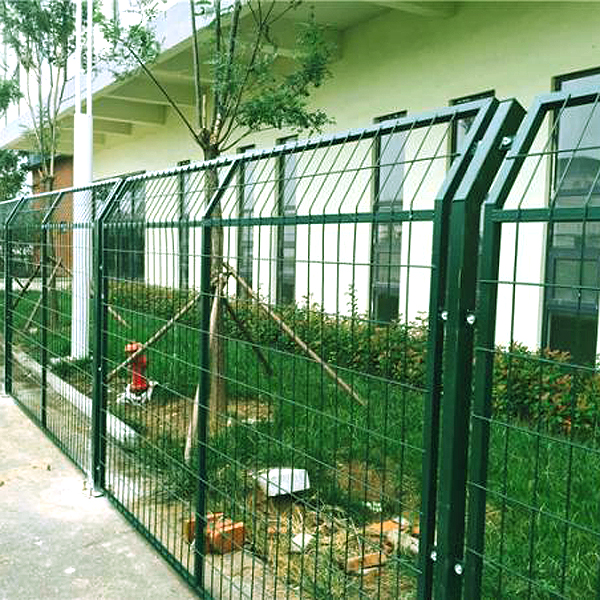 PVC coated wire mesh fence