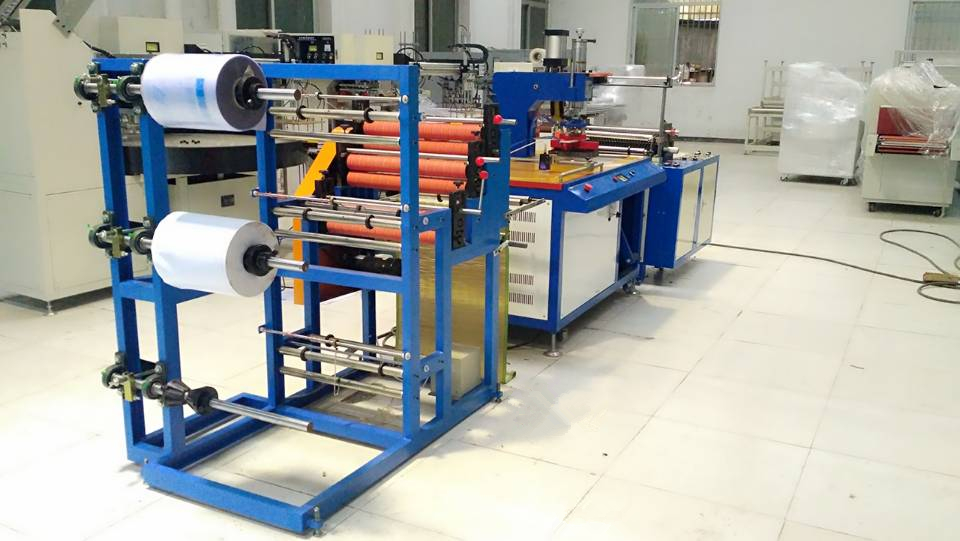 Automatic pvc zipper bag making machine