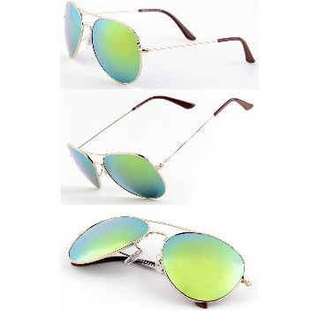 Gaya kacamata Ray-ban