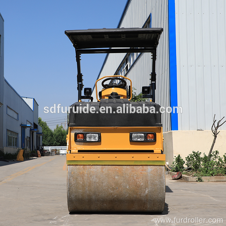 Tandem Drum Vibratory 3 Ton Roller Compactor (FYL-203H)