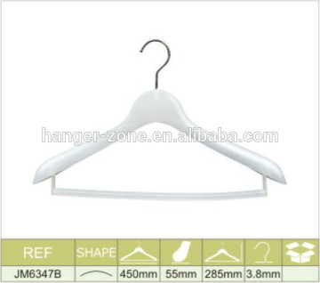 wholesale Deluxe fashion brand plastic coat hangers