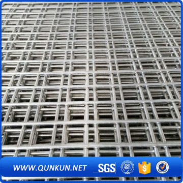 Square hole welded metal wire fence panels