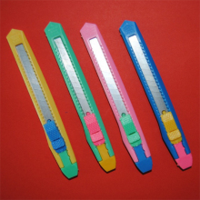 Small heavy-duty cutter knife paper knife pocket cutter knife