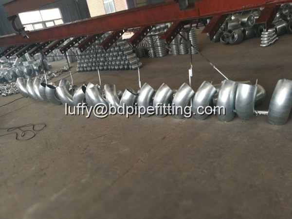 Galvanized pipe fitting