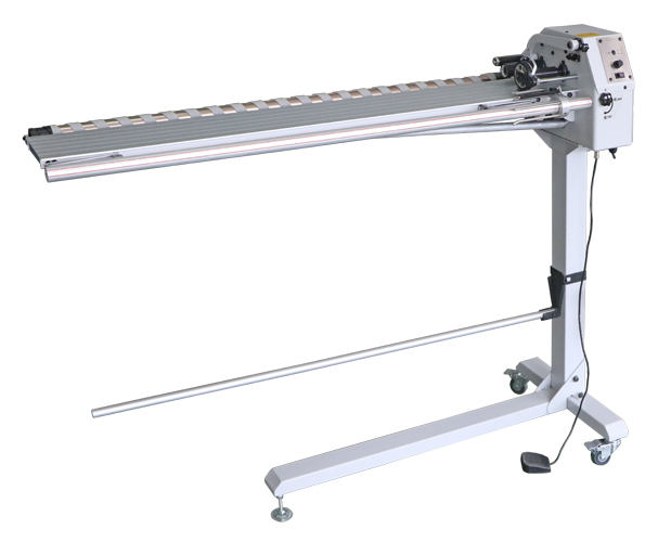 Knit Fabric Cutting Machine