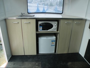 Deluxe Two Horse Horse Trailer