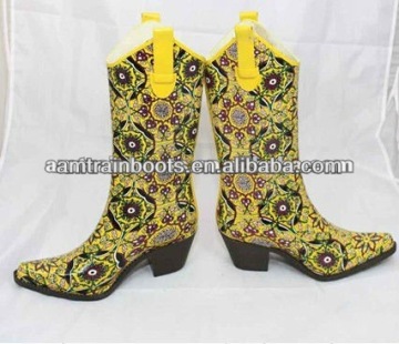 fashion boots with ladies