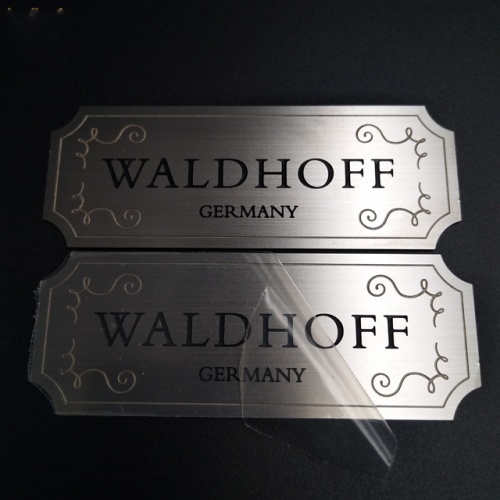 Placa de identificación de acero inoxidable con etiqueta de logotipo de metal grabada personalizada