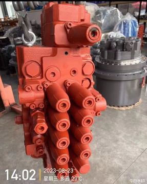 Original KYB distribution valve for Takeuchi 135