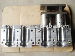 PET Can Mould