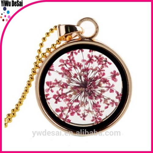Fashion necklace Red flower pendant
