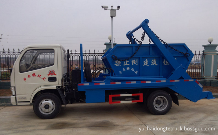 Swing arm container garbage truck