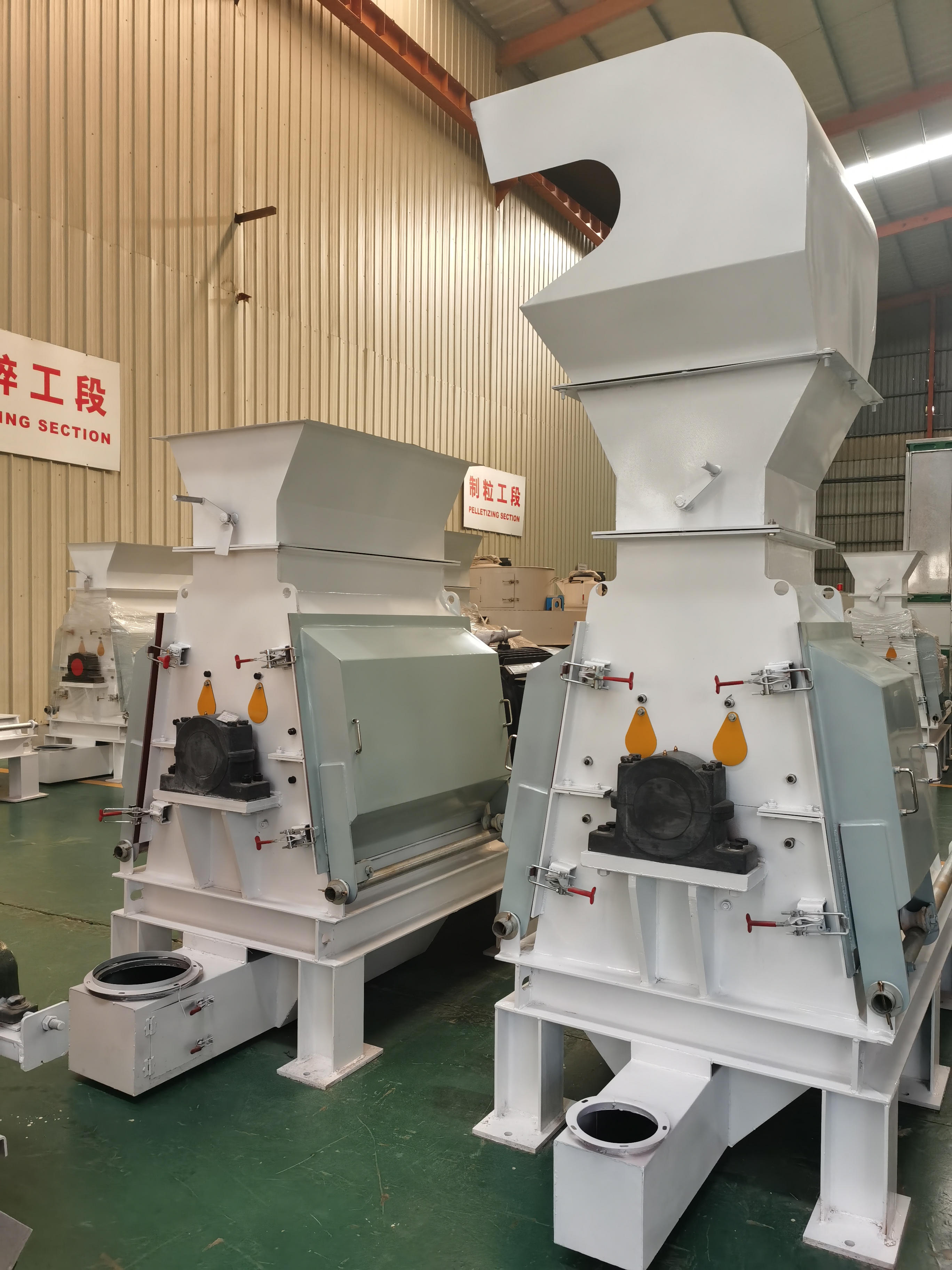 Efficient Hammer Mill Wood Chips Hammer Mill Biomass Grinder With Good Quality