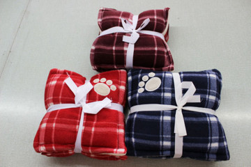 dog print polar fleece blanket