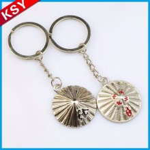 2017 New Products Innovative Product Train Christmas Gift Mini Metal Yellow Pet Tree Keychain