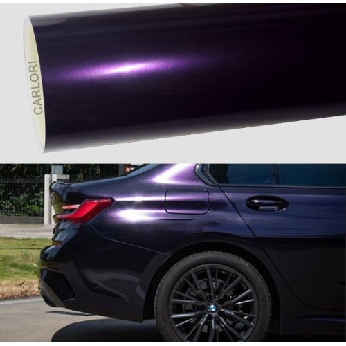 金属製の紫色の車のラップビニール
