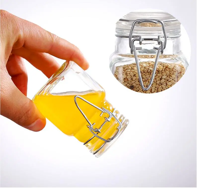 Hot Selling Glass Spices Jars with More Shapes (square hexagon strips and round) Design