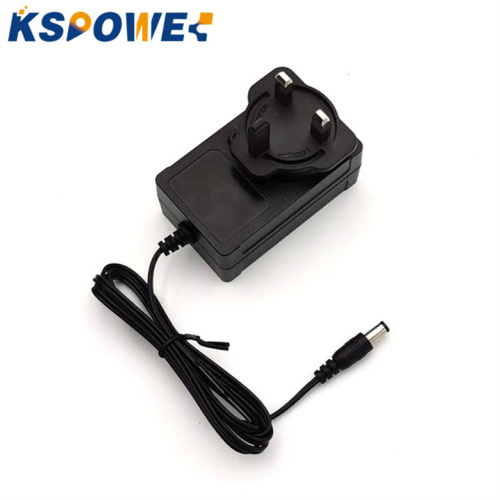 24W 24V1A többszörös teljesítményű adapter EU/USA/UK/AU PLUG -mal