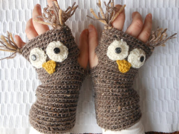 Crochet Fingerless Mittens Gloves Beige Owl