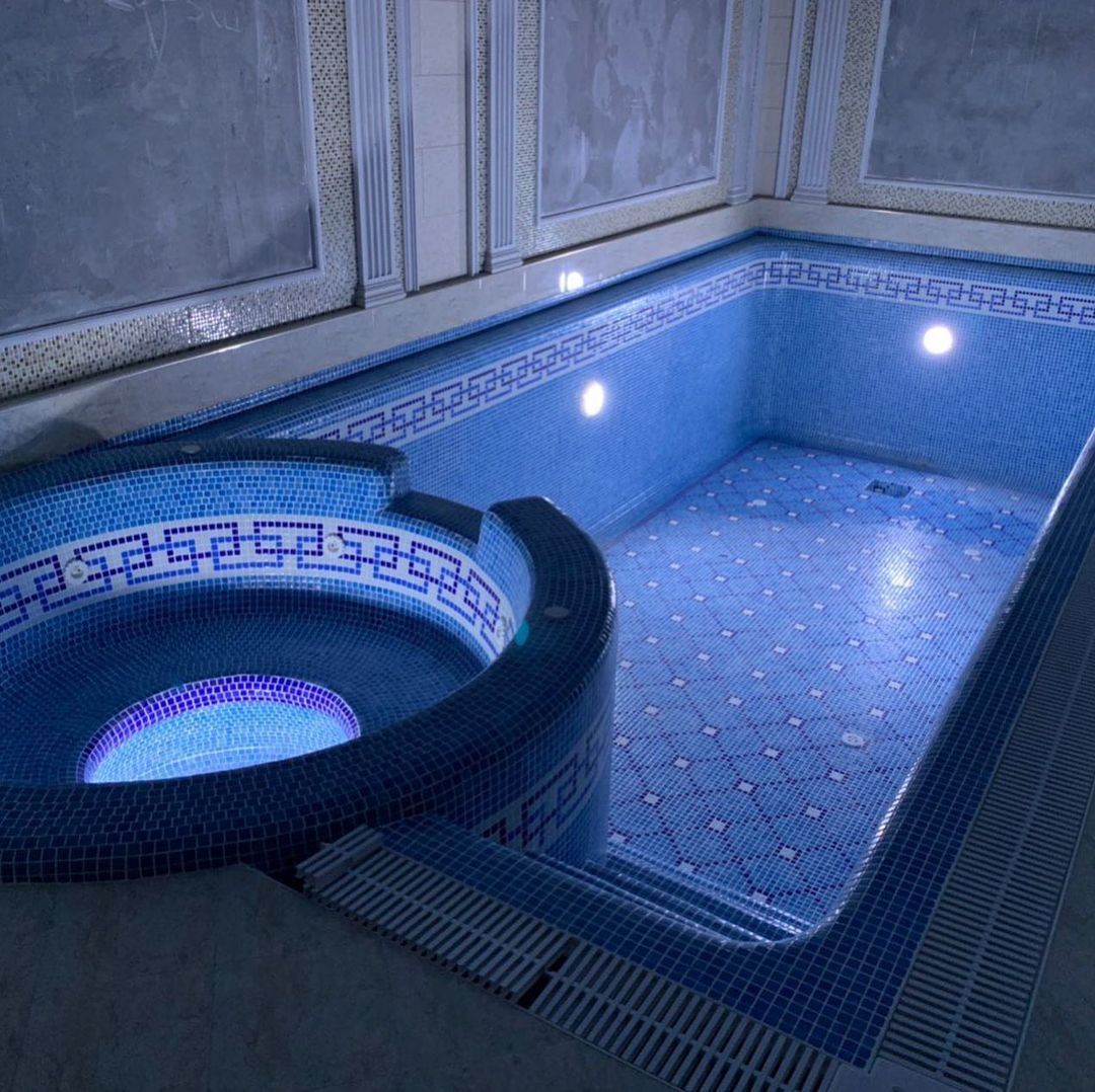 Blue glass mosaic pool tile